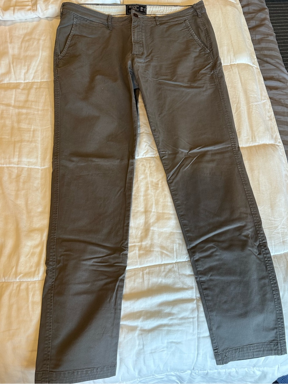 Abercrombie & Fitch Olive Chino Pants